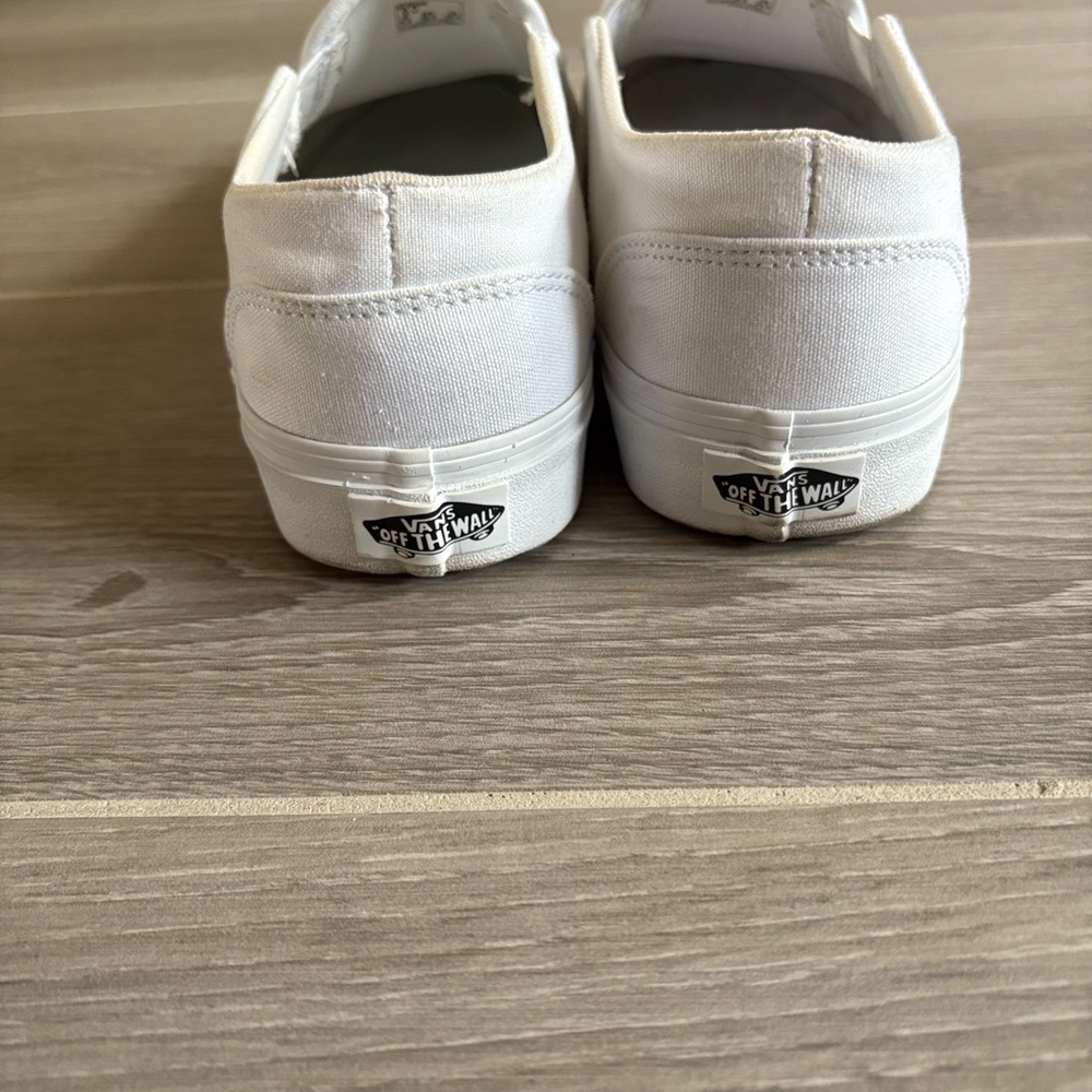 Vans Classic White Slip-On Shoes - Size 8 - Picture 4 of 5